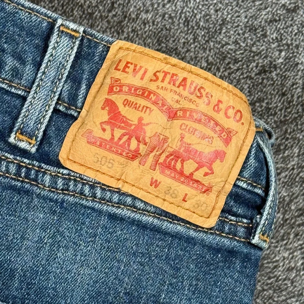 Levi's 505 Jeans Mens 38x30 Blue Regular Fit Straight Leg Distressed USA